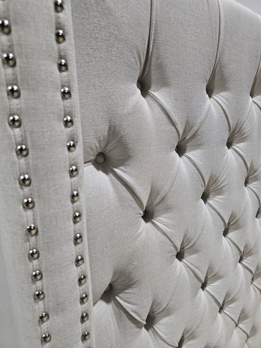 Hugh Queen Linen Upholstered Platform Bed