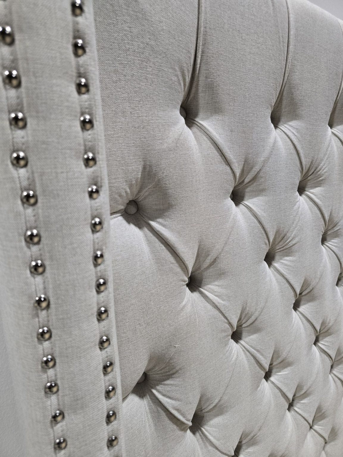 Hugh Queen Linen Upholstered Platform Bed